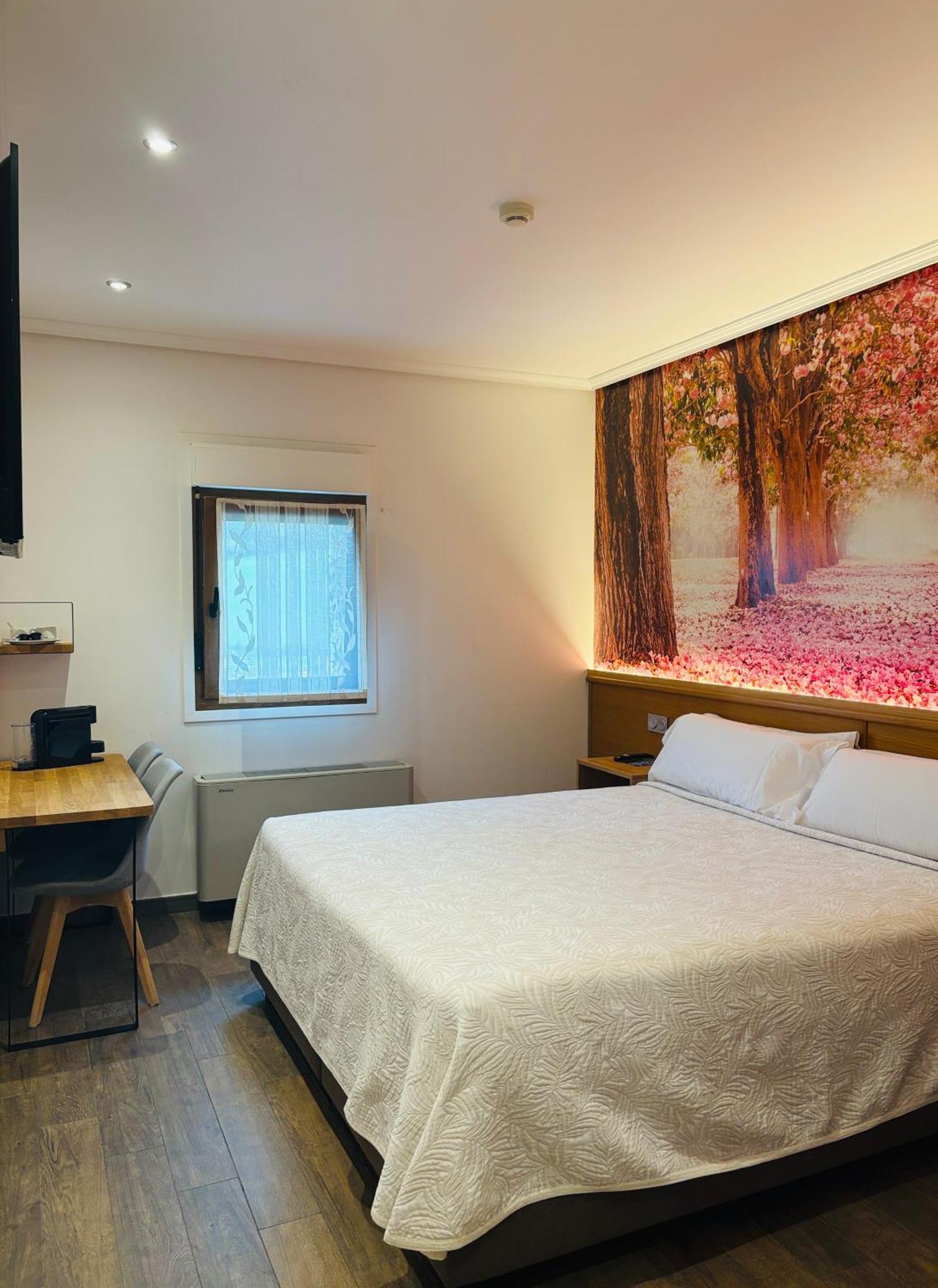 Oianume Hotel Урниета Екстериор снимка